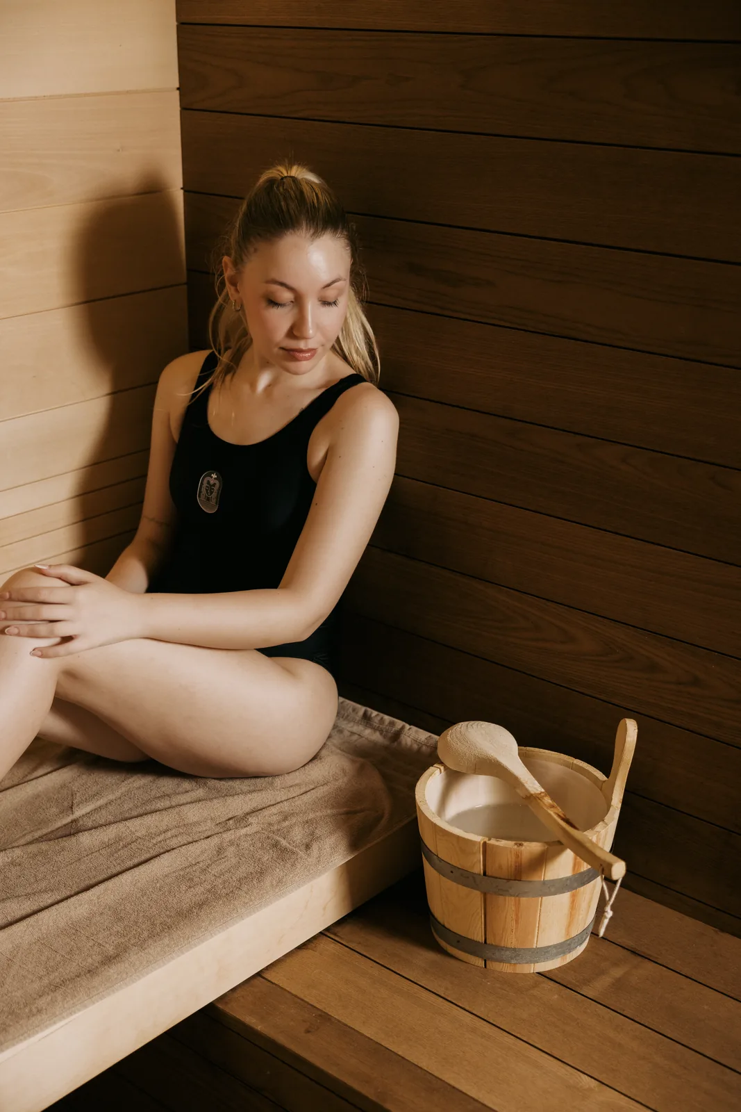 Relax nella sauna della spa Tibi